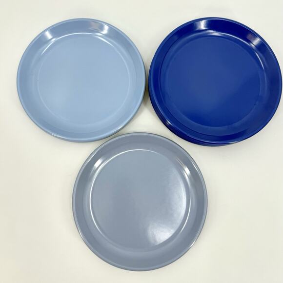 14 Rubbermaid Melamine Melmac 8” Dinner Salad Lunch Plate 3838 Assorted Blues - Picture 2 of 12